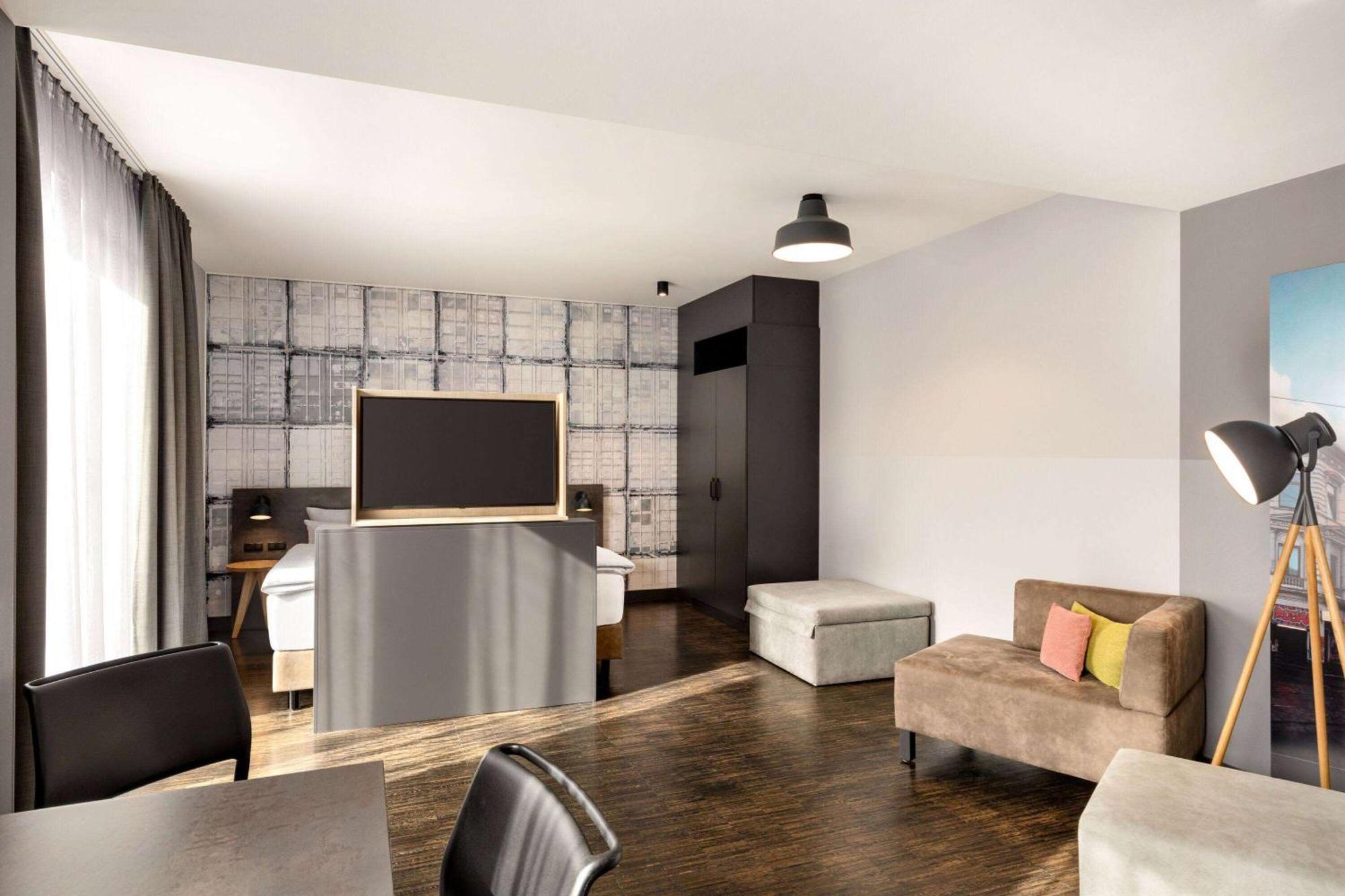 Hotel Vienna House Easy BRE Exterior foto